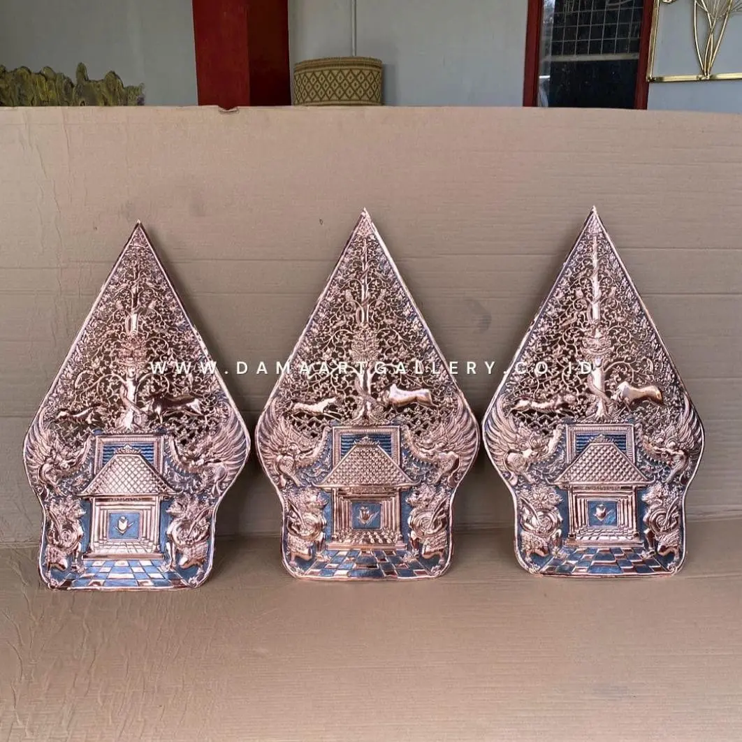 Kerajinan Gunungan Wayang Tembaga